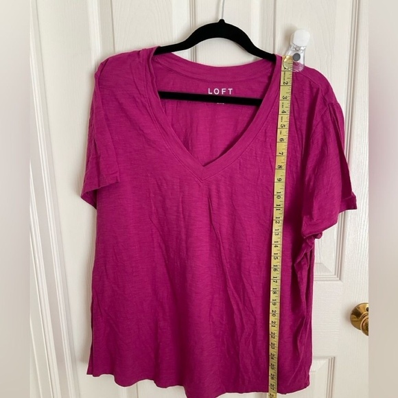 LOFT V Neck Short Sleeve V‎ Neck Tee Size XXL- Raspberry - Picture 4 of 6
